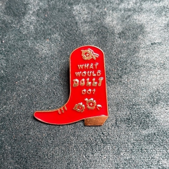Jewelry - What Would Dolly Do Pin